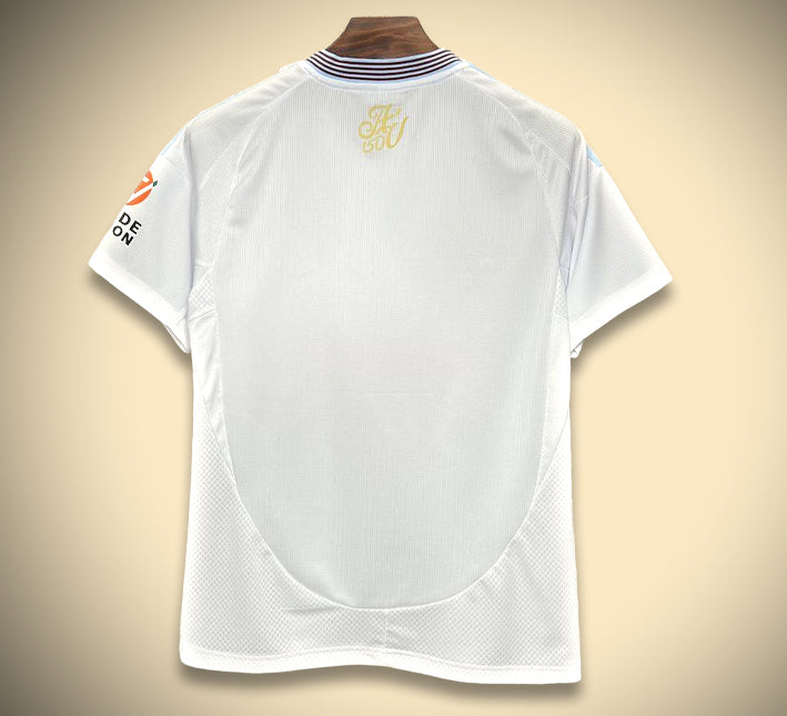 maillot-aston-villa-en-tissu-respirant camiseta Aston Villa en tejido transpirable