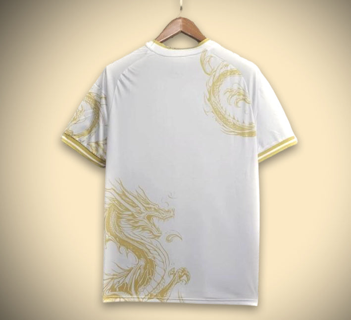 camiseta seguidor Real Madrid concept premium con motivo dragón dorado edición limitada