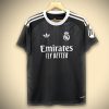 Maillot Réal Madrid Édition Gardien Noir 2025-2026 vue de face
