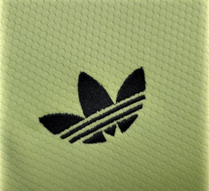 Camiseta Real Madrid Portero Edición Verde 2024-2025 vista de perfil