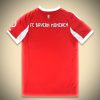 Maillot domicile concept Bayern Munich saison 2025 2026 rouge et blanc style supporter