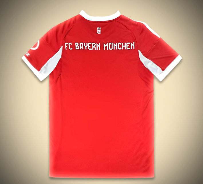 Maillot domicile concept Bayern Munich saison 2025 2026 rouge et blanc style supporter