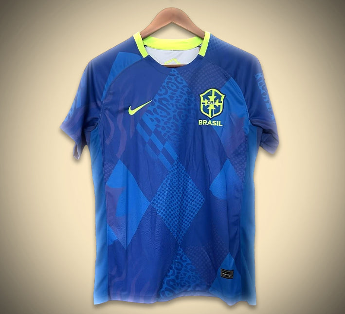 Maillot de football Brésil jaune version extérieur coupe moderne et respirante