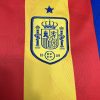 Maillot Espagne Avant-Match Euro 2024 vue de profil