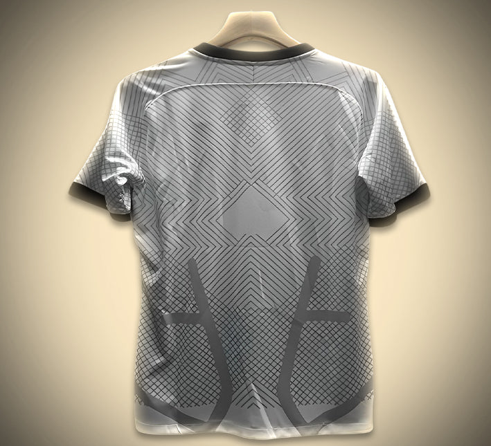 Camiseta Concept Inter Milan edición Serpend negro para aficionado con escudo del club