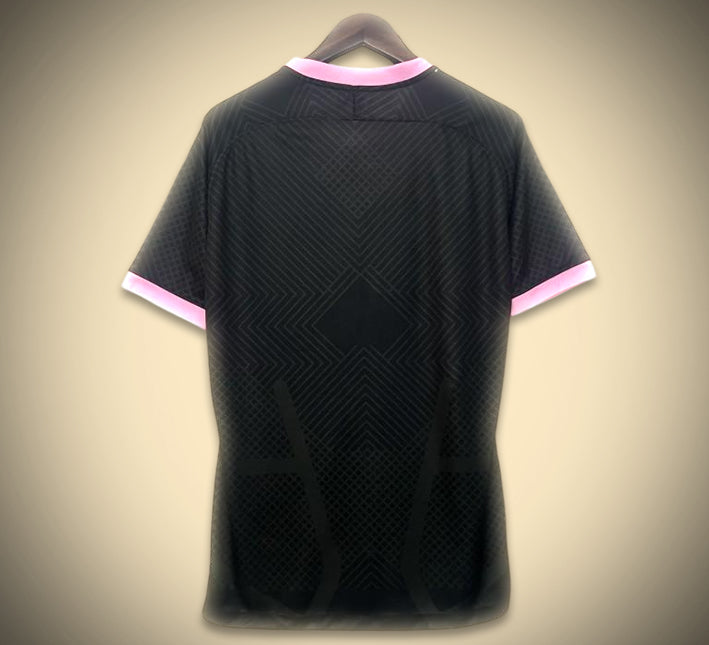 tenue-supporter-inter-milan-maillot-rose-collection-concept-2425 Equipación aficionado Inter Milan camiseta rosa colección concept 2425