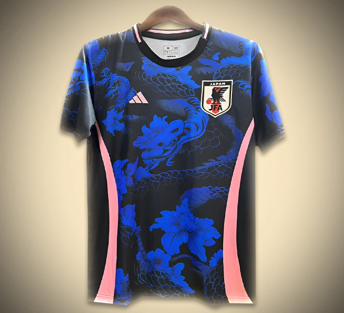 maillot-concept-japon-dragon-noir-et-bleu-pour-fan-de-football maillot concept Japon dragon noir et bleu pour fan de football