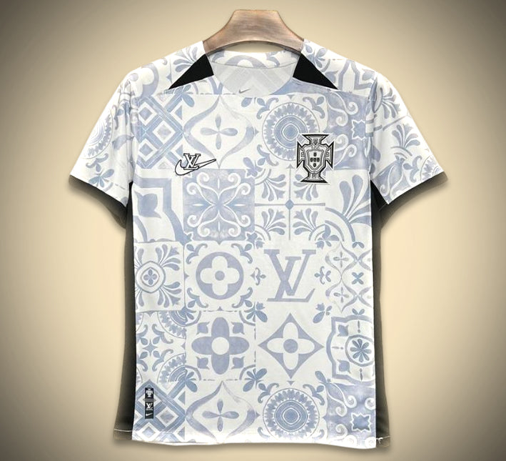 Camiseta de fútbol Portugal diseño lujo inspirado Louis Vuitton colección veinticuatro veinticinco