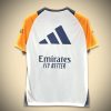 Camiseta Real Madrid Entrenamiento Prepartido 2024-2025 vista trasera