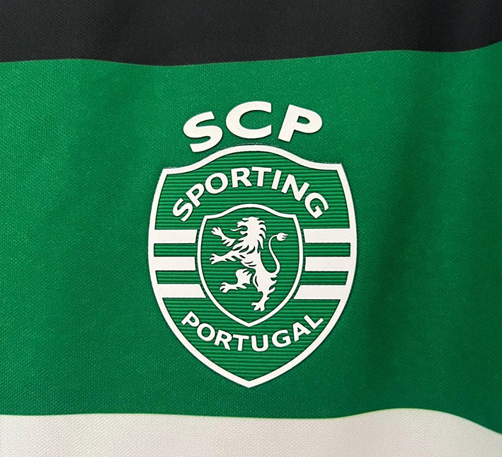 maillotsportingdomicilelogo.jpg Maillot Sporting CP Domicile 2024-2025 vue de profil