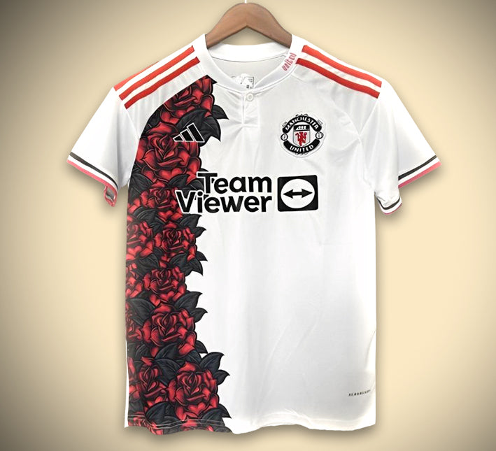 tenue supporter Manchester United rose design concept nouvelle collection