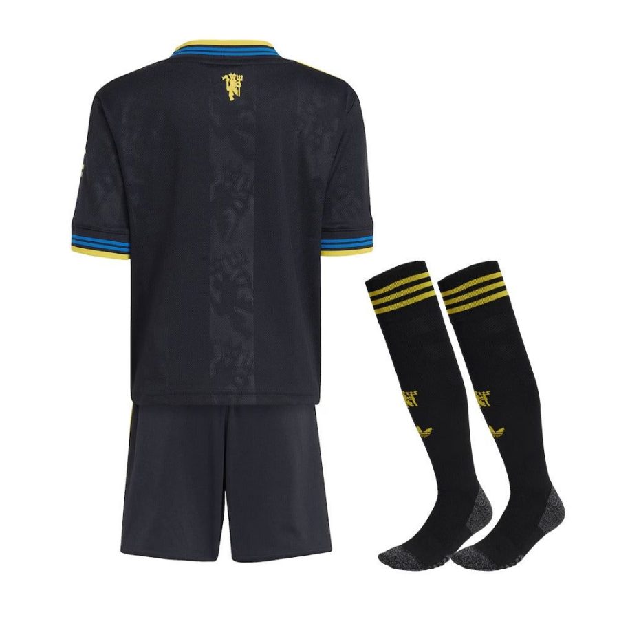 Conjunto niños Manchester United camiseta third temporada 2025 2026 con pantalón y calcetines