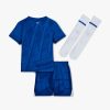 Conjunto camiseta y pantalón corto niños Chelsea FC primera equipación temporada 2025 2026