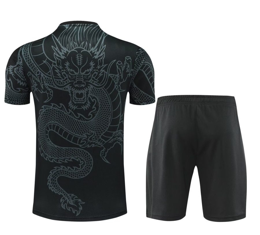 ensemble-maillot-et-short-real-madrid-saison-2024-2025-tenue-officielle Ensemble maillot et short Real Madrid saison 2024 2025 tenue officielle