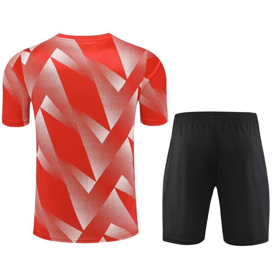 conjunto training Bayern Munich rojo temporada 2023 2024