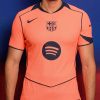 jersey-alternatif-fc-barcelona-2025-2026-couleurs-third-avec-logo-du-club Jersey alternatif FC Barcelona 2025 2026 couleurs third avec logo du club