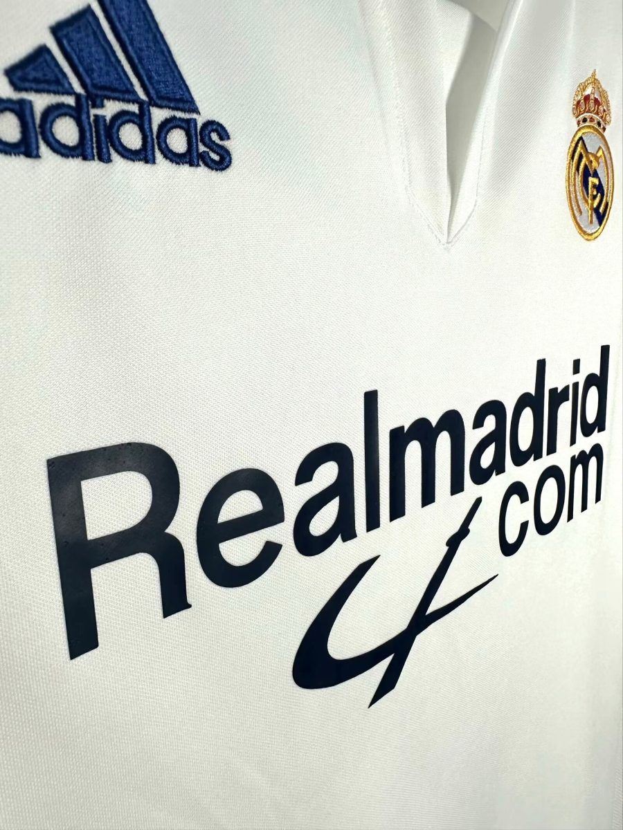 jersey-blanc-real-madrid-vintage-debut-annees-2000 jersey blanc Real Madrid vintage début années 2000