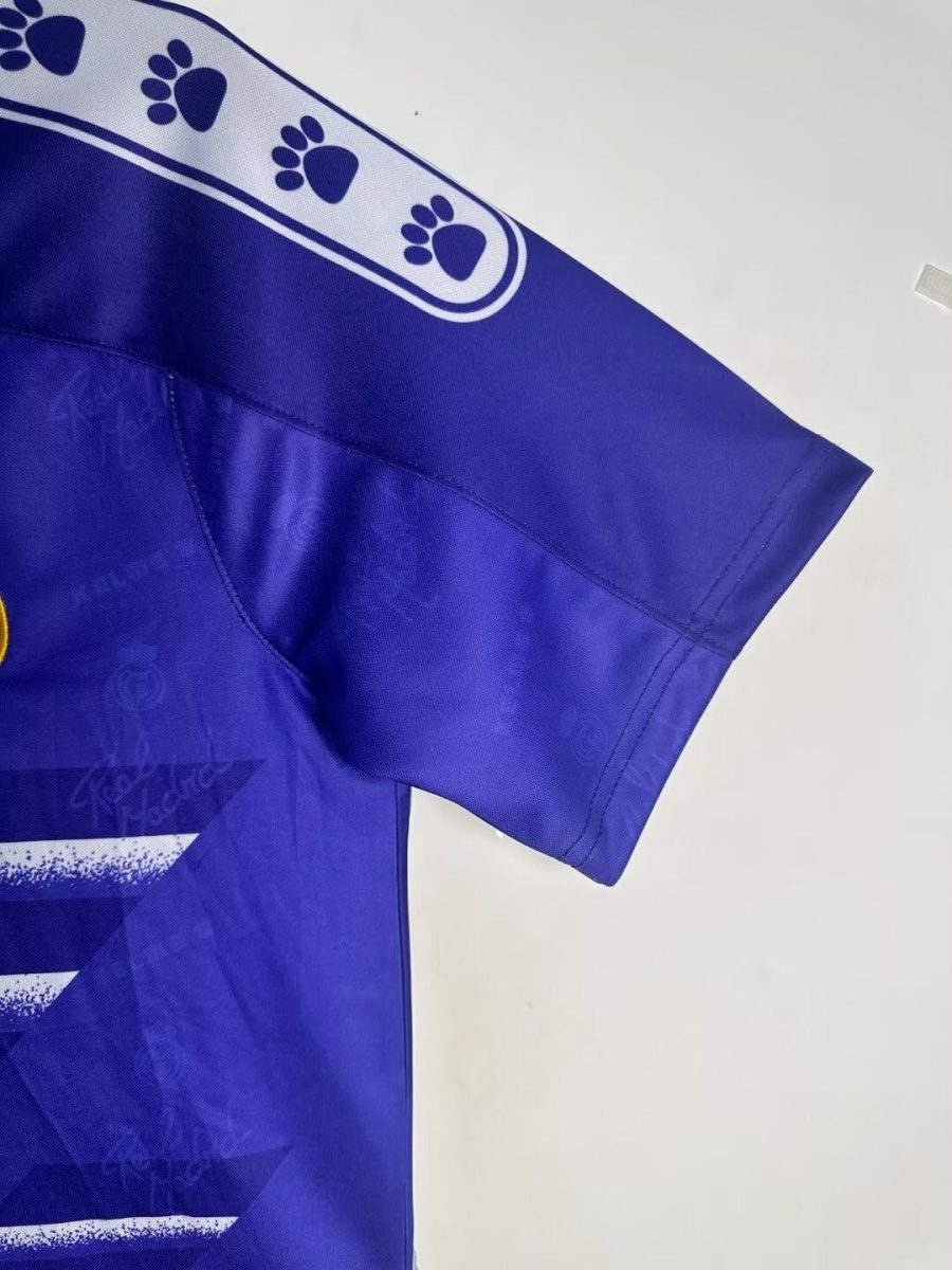 Camiseta coleccionista Real Madrid segunda equipación años noventa para aficionados