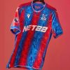 Camiseta de fútbol Crystal Palace primera equipación 2024 2025 colores del club