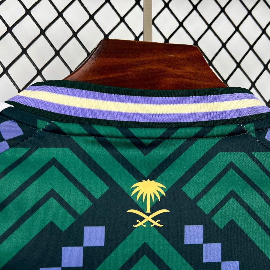 jersey-football-arabie-saoudite-2026-pour-supporters-et-collection Camiseta fútbol Arabia Saudí 2026 para aficionados y colección