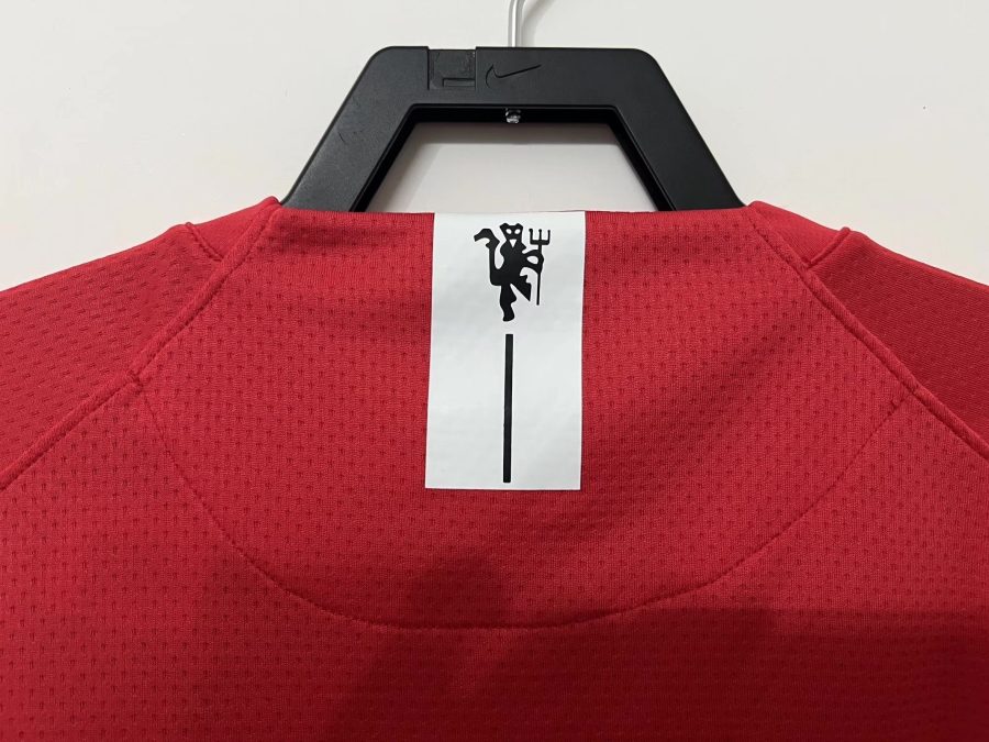 jersey-football-manchester-united-rouge-manches-longues-tenue-domicile-vintage Jersey football Manchester United rouge manches longues tenue domicile vintage