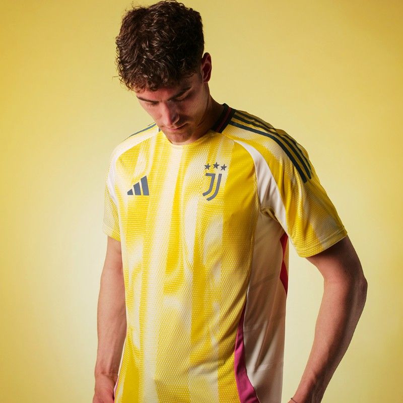 jersey-juventus-exterieur-2024-2025-pour-homme-tissu-respirant-style-football jersey Juventus extérieur 2024 2025 pour homme tissu respirant style football