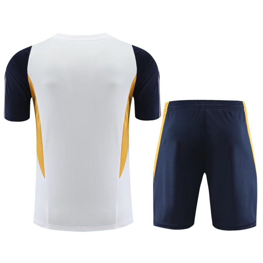 kit-entrainement-real-madrid-bleu-et-blanc-saison-2023-2024 kit entraînement Real Madrid bleu et blanc saison 2023 2024