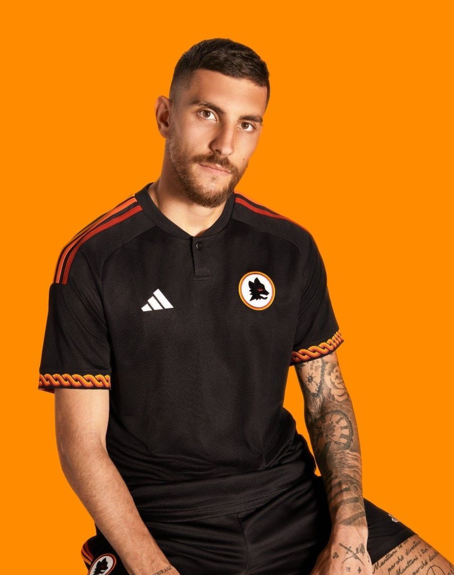 maillot-de-football-as-roma-troisieme-tenue-2023-2024-pour-supporter Maillot de football AS Roma troisième tenue 2023 2024 pour supporter
