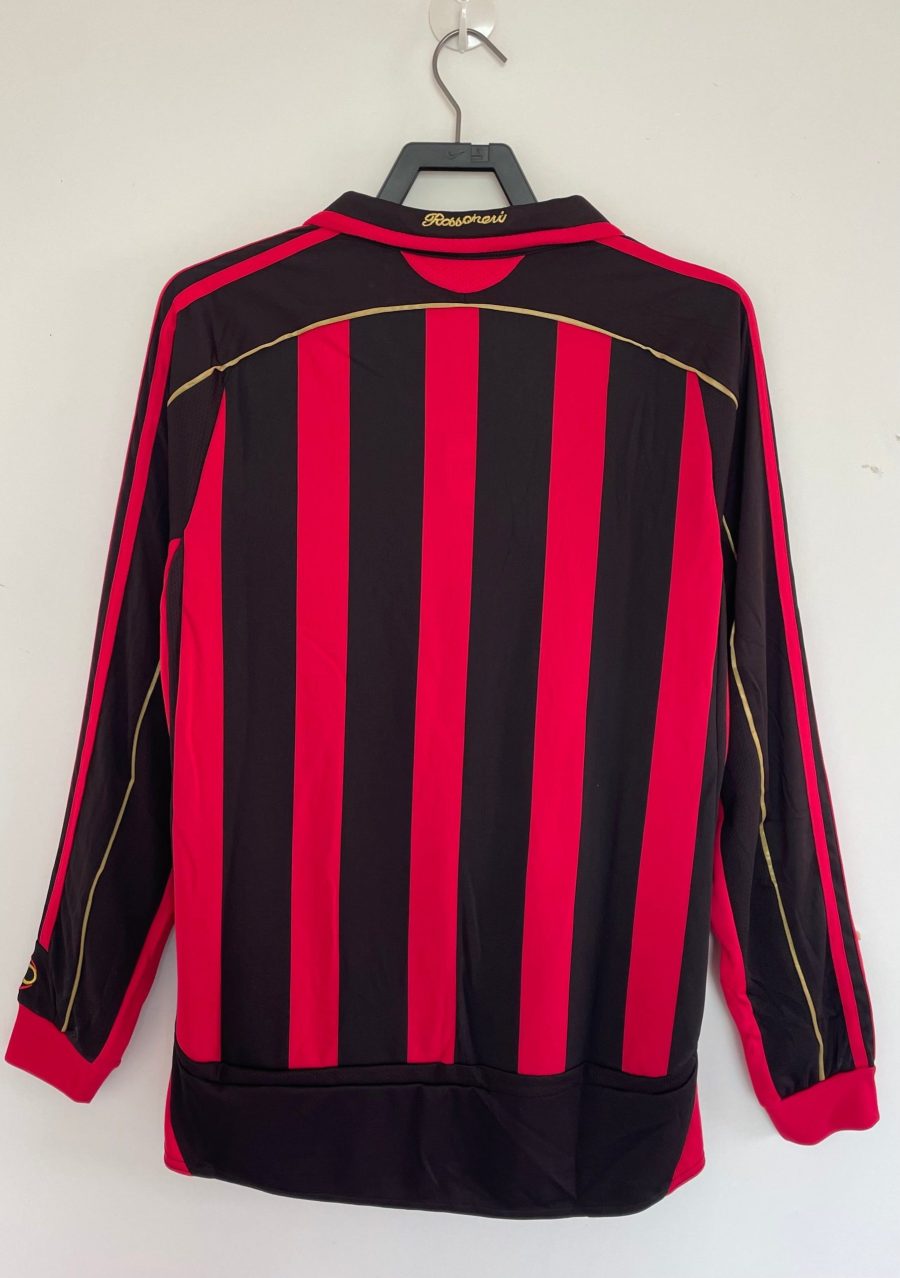 Camiseta primera equipación AC Milan manga larga temporada dos mil seis dos mil siete roja y negra