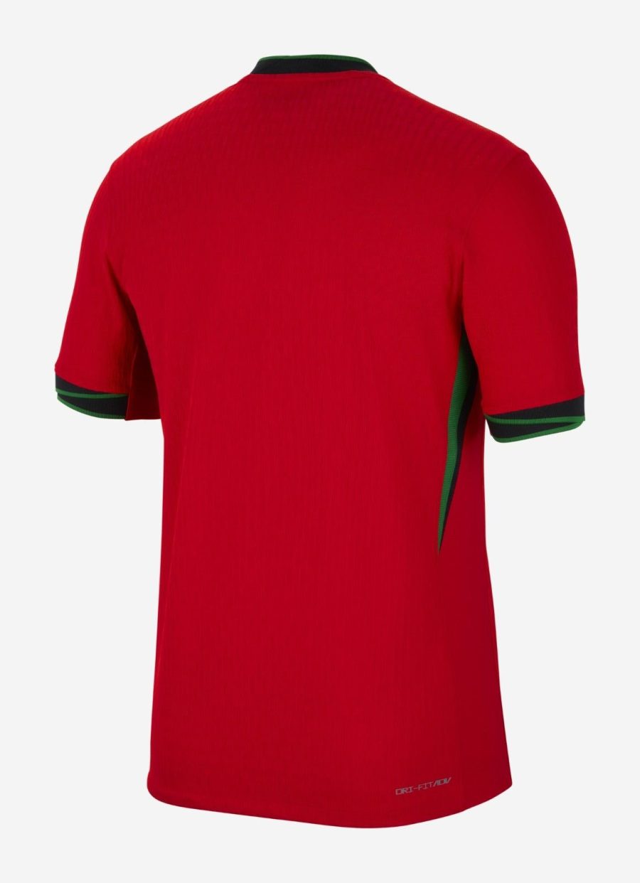 maillot domicile du Portugal saison 2024 rouge et vert