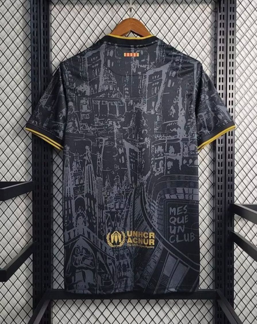 camiseta primera equipación FC Barcelona diseño cityscape temporada dos mil veinticinco dos mil veintiséis
