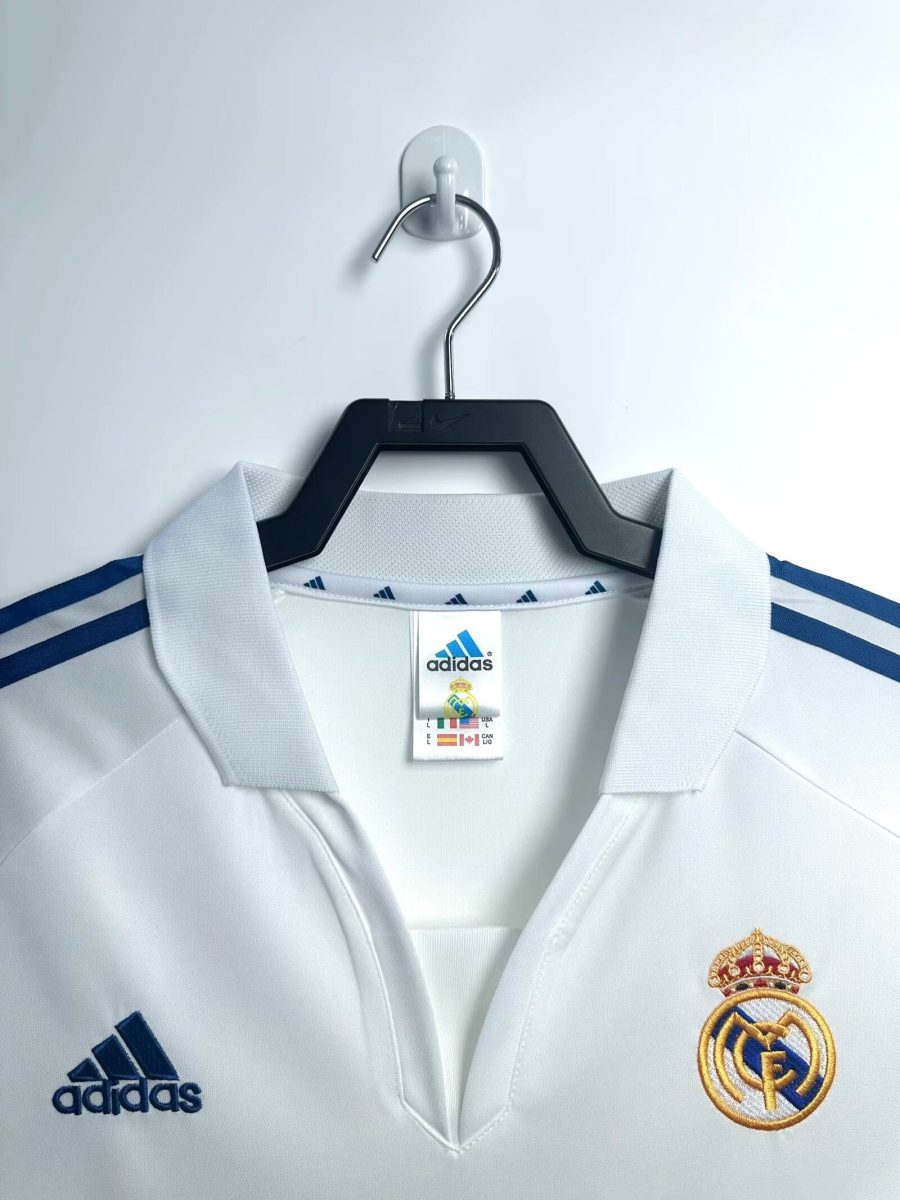maillot-domicile-real-madrid-saison-2001-2002 maillot domicile Real Madrid saison 2001 2002