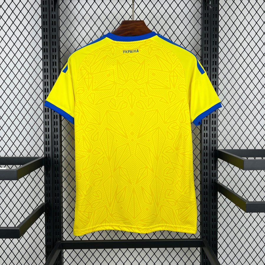 maillot-domicile-ukraine-saison-2026-tenue-officielle-de-football maillot domicile Ukraine saison 2026 tenue officielle de football