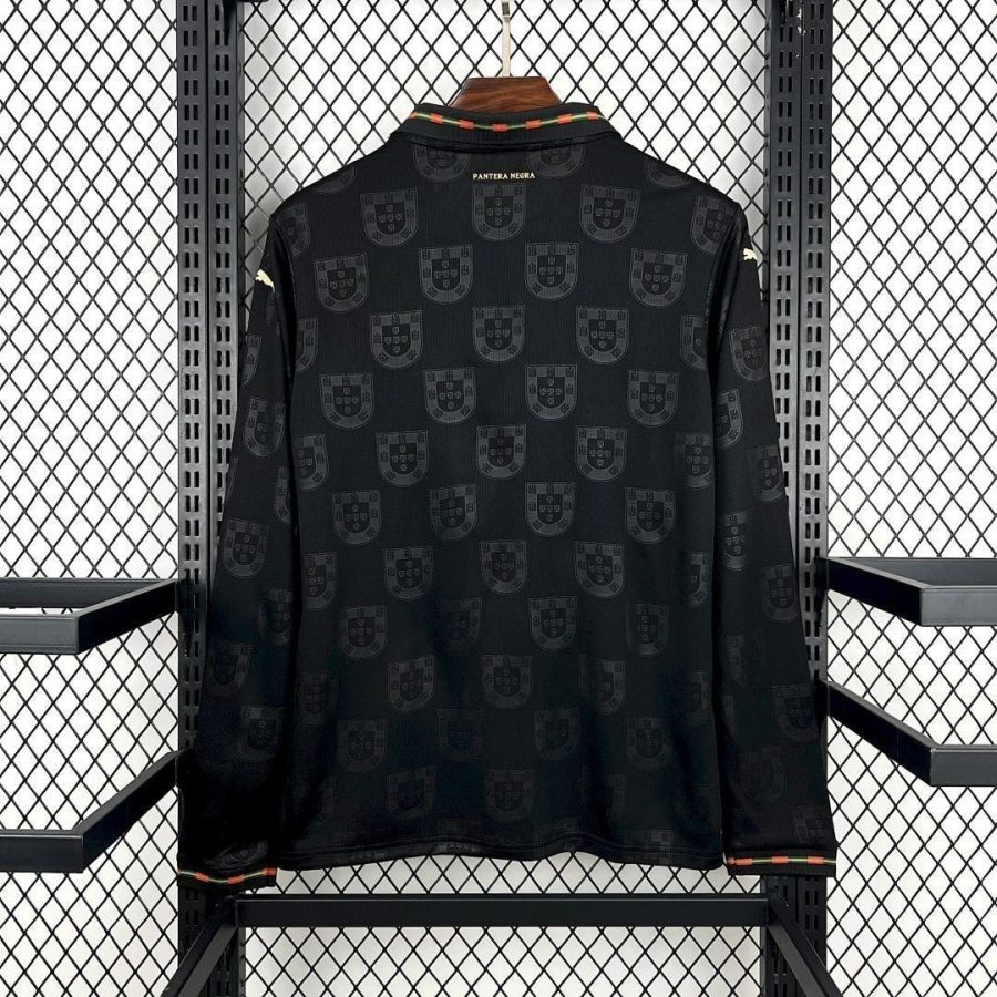 Maillot du Portugal édition spéciale Eusébio manches longues saison 2025 2026