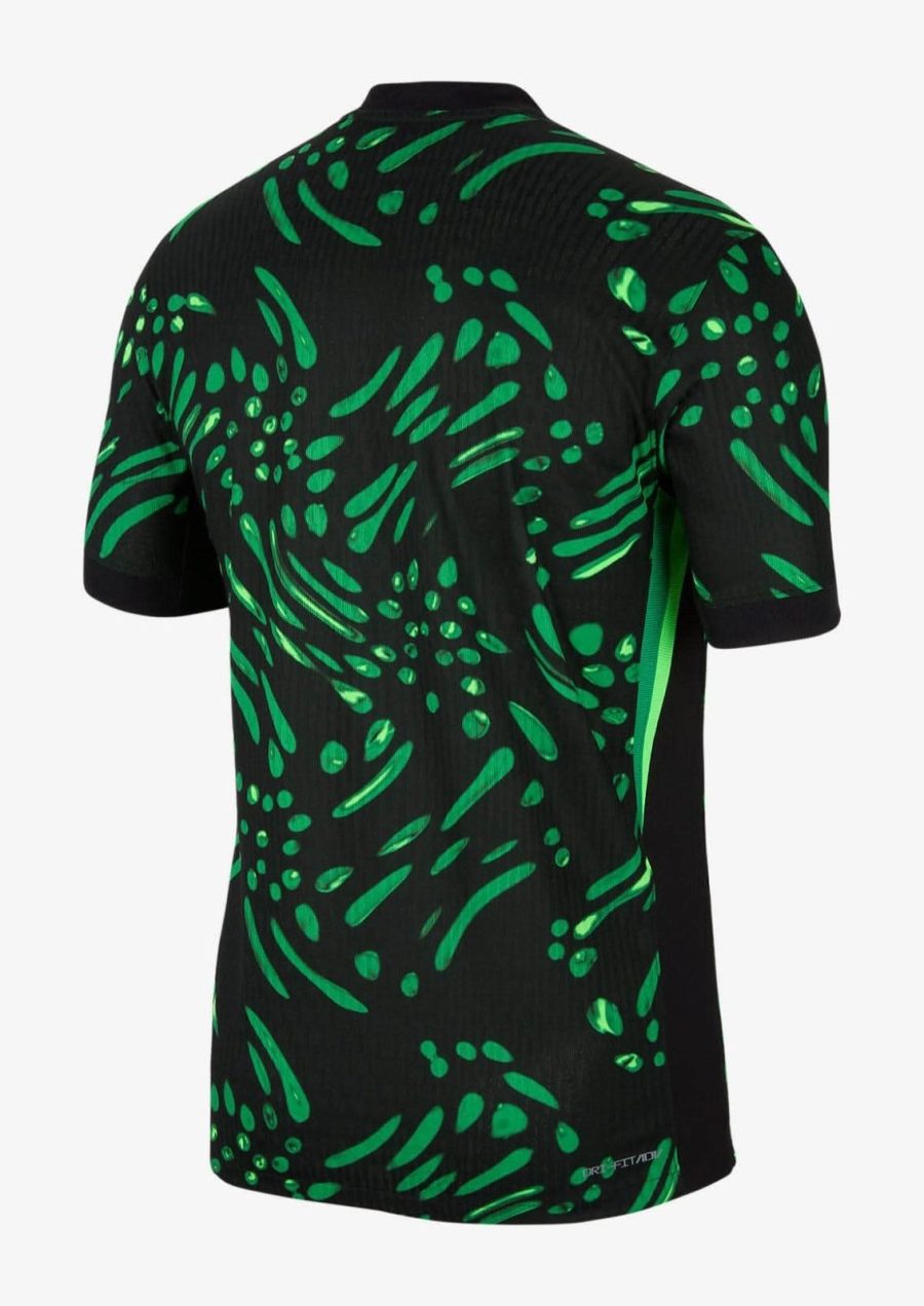 Maillot extérieur du Nigeria saison 2024 tenue de football verte et blanche