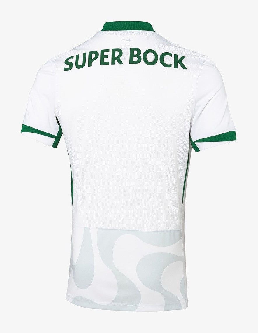 maillot-exterieur-sporting-cp-saison-2025-2026-tenue-de-football-verte-et-blanche camiseta segunda equipación Sporting CP temporada 2025 2026 equipación de fútbol verde y blanca