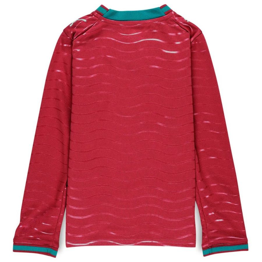 maillot-portugal-domicile-manches-longues-saison-2026-style-football maillot Portugal domicile manches longues saison 2026 style football