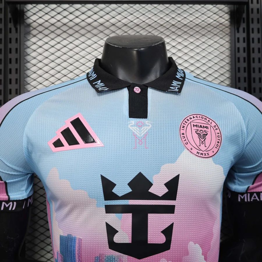 maillot-pre-match-inter-miami-saison-2025-2026-rose-et-noir Maillot pré match Inter Miami saison 2025 2026 rose et noir
