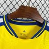tenue-de-football-suedoise-a-domicile-2026-maillot-bleu-et-jaune tenue de football suédoise à domicile 2026 maillot bleu et jaune