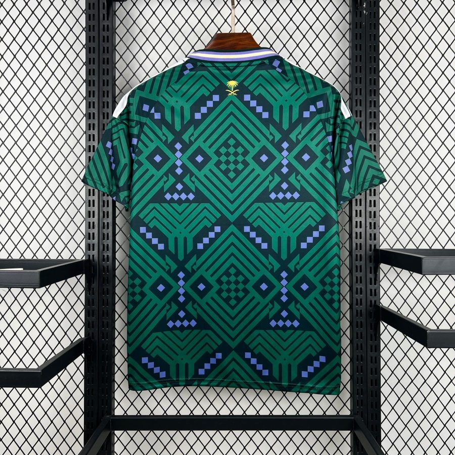 tenue-officielle-equipe-nationale-saoudienne-version-domicile-2026 Uniforme oficial selección nacional saudita versión primera equipación 2026