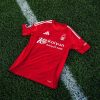 Camiseta oficial Nottingham Forest FC equipación local 2024 2025