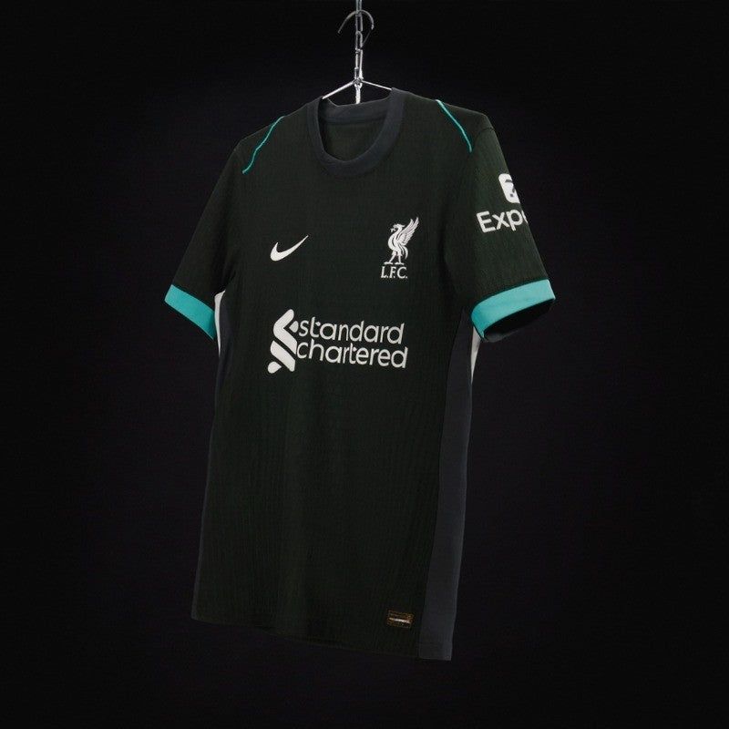 Camiseta de fútbol Liverpool modelo away 2024 2025 para aficionado adulto