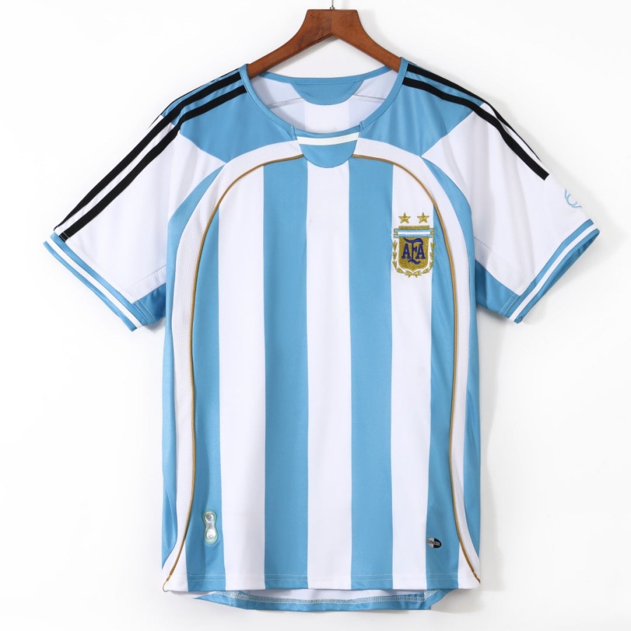 19d86af39ccd88ee2b3d443c2b8eda76_f1d77ef2-12b1-462b-b8c2-35b3754ee094.jpg Camiseta Argentina Primera Equipación 2006 Retro
