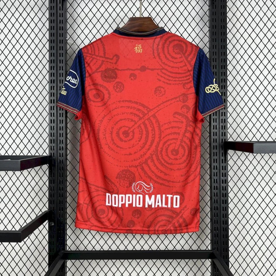 1b4d0aee.jpg Maillot Cagliari 2025-26 Homme Enfant Football