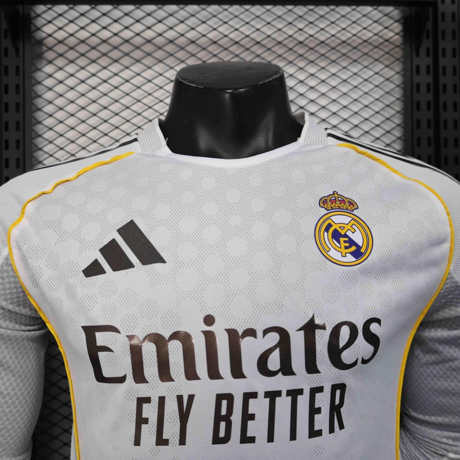 1c56beab.jpg Maillot Real Madrid 2025-26 Manche Longue