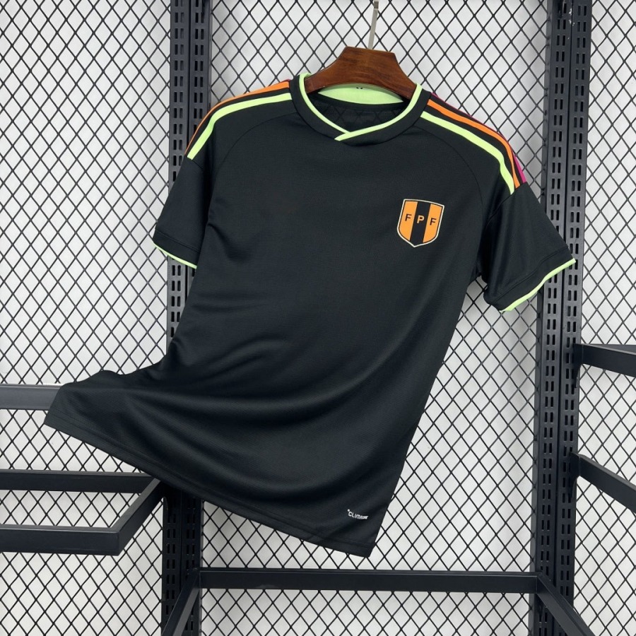 27f4e3d27dd2b7dc6de0ab29919f3ee0.jpg Maillot Pérou Extérieur 2026