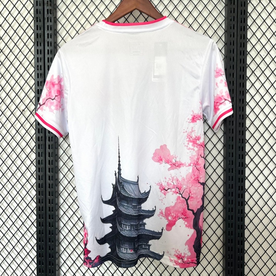 2fa92814c32ccee45166ba01e780507c_cdf76426-6c88-47ca-95be-2e0520ecfde3.jpg Camiseta Japón 25/26 Edición Especial Dragón Blanco
