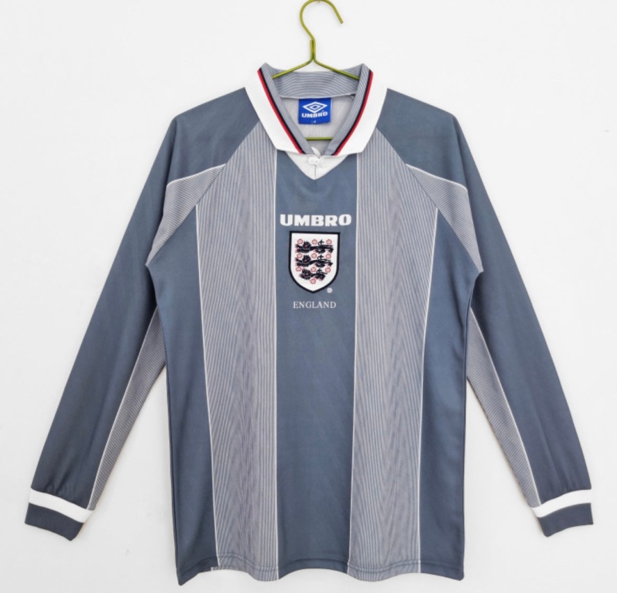 3C5E7675-D6A4-47EB-B43D-2AD0EBF5C8B8.jpg Maillot Angleterre 1996 Extérieur Manches Longues