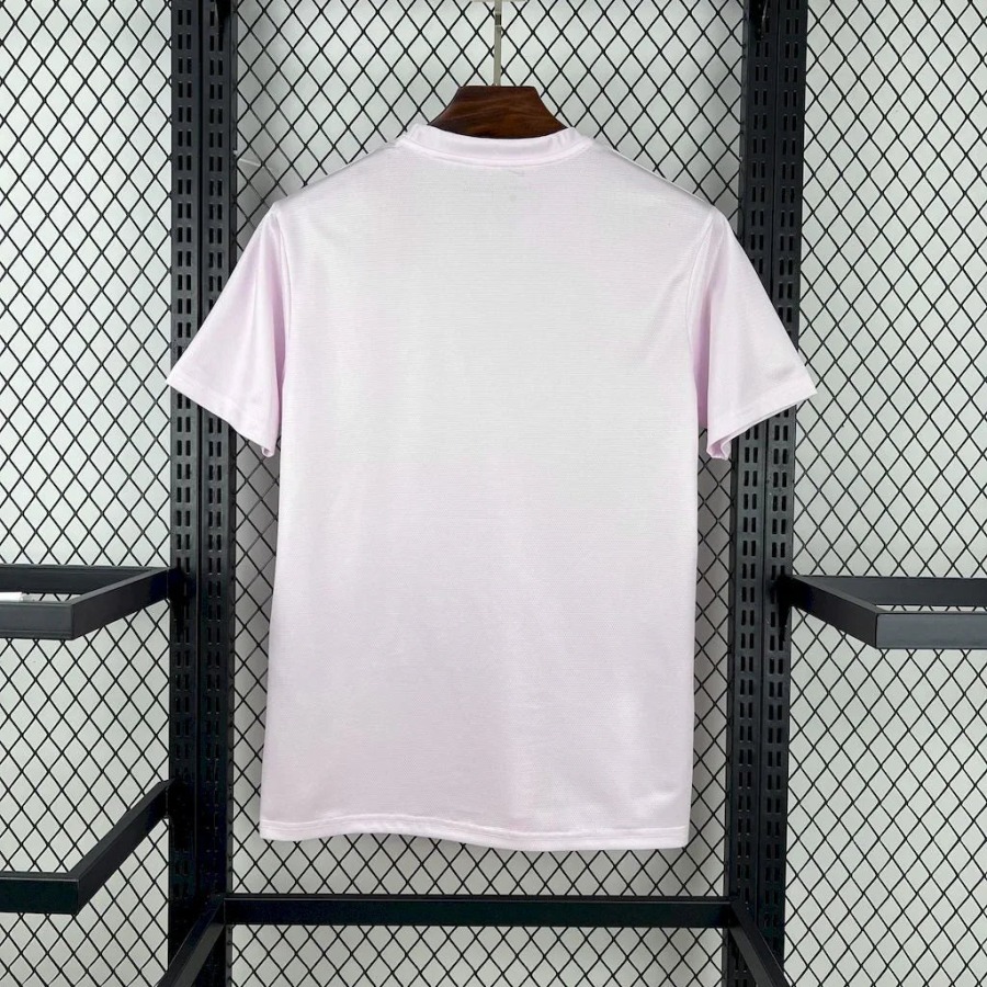 4_1750303679000.jpg Camiseta Brasil Concept Rosa & Blanca 2025-26