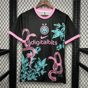 4a0065ae578a97818bb66991219617d3_20c76c06-2517-489c-935b-d64040a91d2f.jpg Camiseta Inter Milan 24/25 Rojo Serpiente